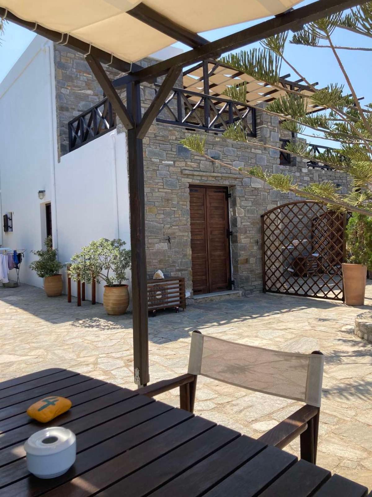 Syrou Lotos Studios & Apartments (Adults Only) Кинион Номер фото